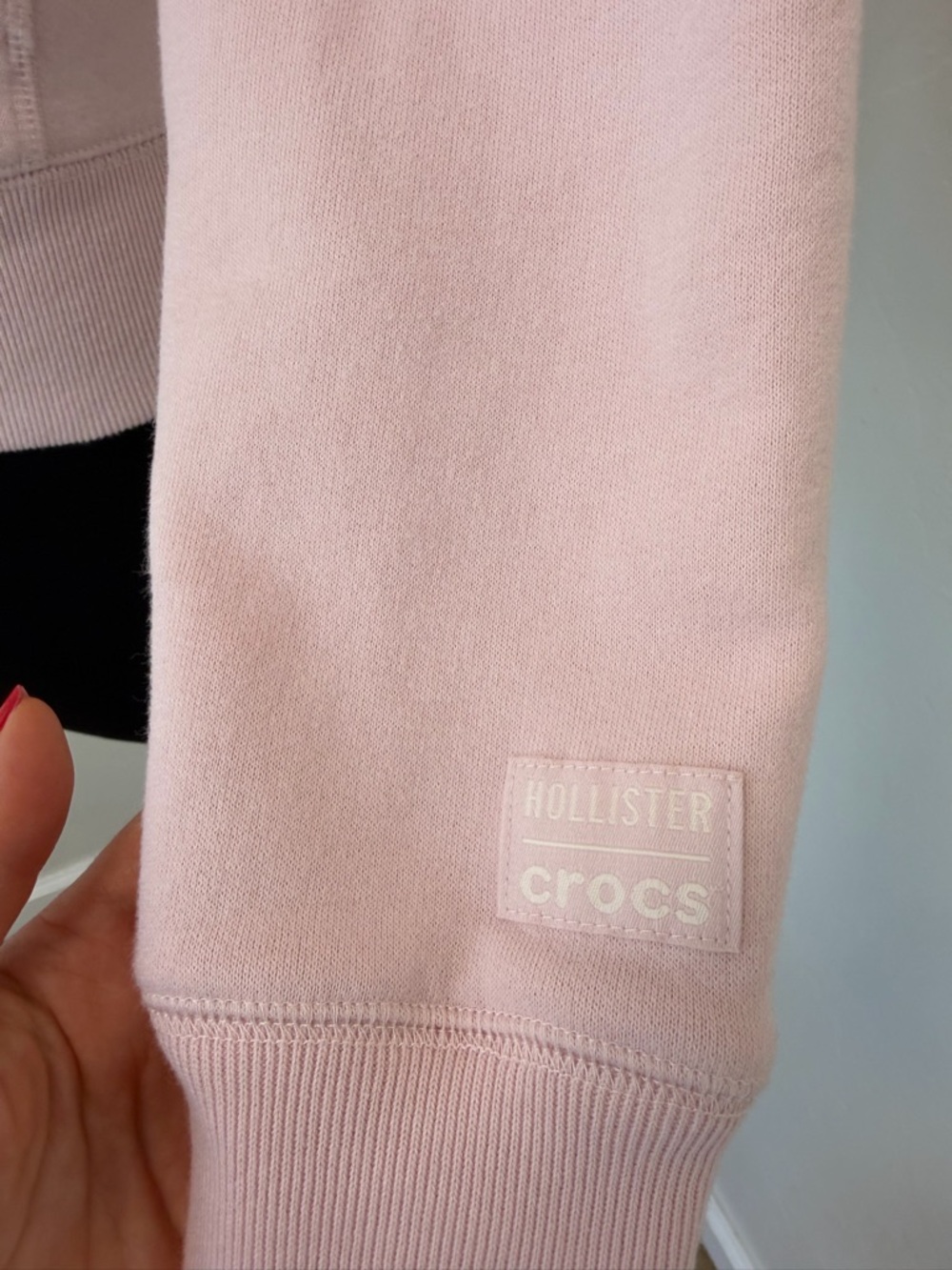 Hollister x Crocs Sherpa-Lined Zip-Up Pink Milk Hoodie Jacket Size S - Picture 6 of 14